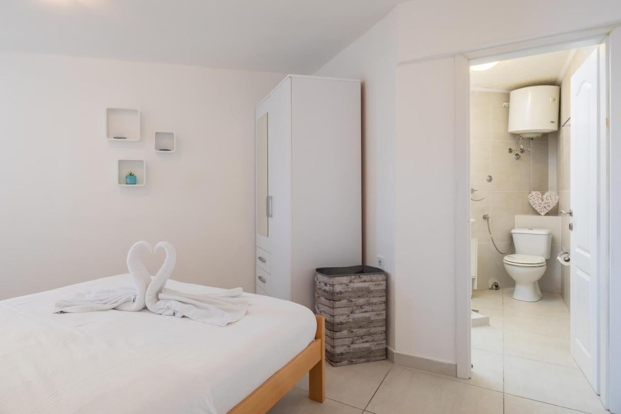 Estella Villa Apartments Rogoznica  Ngoại thất bức ảnh