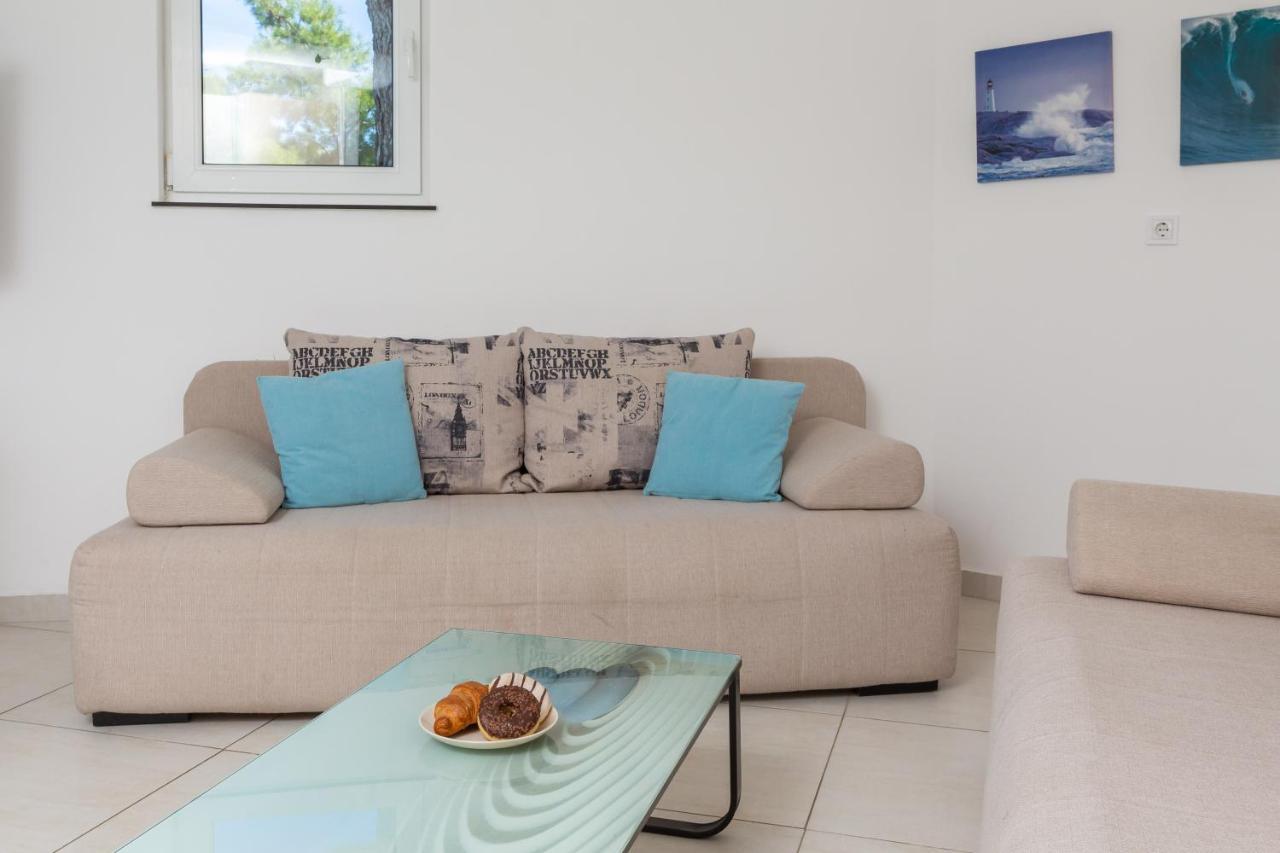 Estella Villa Apartments Rogoznica  Ngoại thất bức ảnh